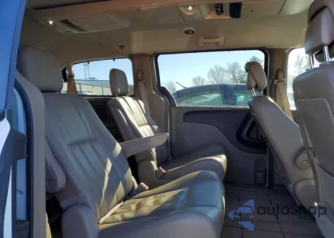 2015 Chrysler Town & Country Touring L z USA, uszkodzony, nr VIN 2C4RC1CG1FR678090